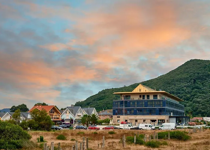 호텔 Juan De La Cosa 4*