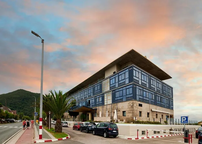 Hotell Juan De La Cosa 4*