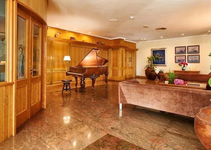 Hotel Juan De La Cosa Santona