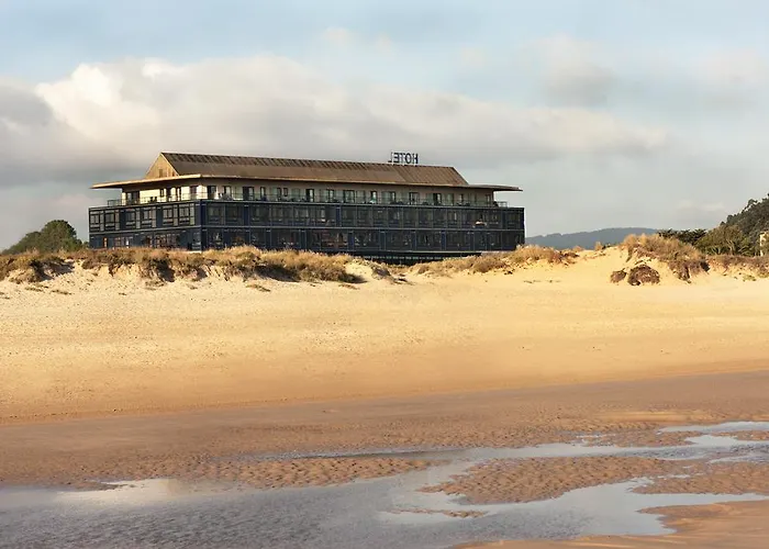 Juan De La Cosa Hotel 4*